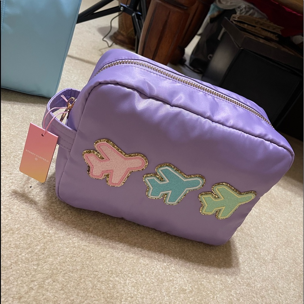 NWT STONEY CLOVER X Target airplane bag